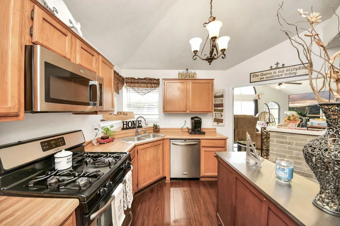 Photo of 1102 Heathfield Drive