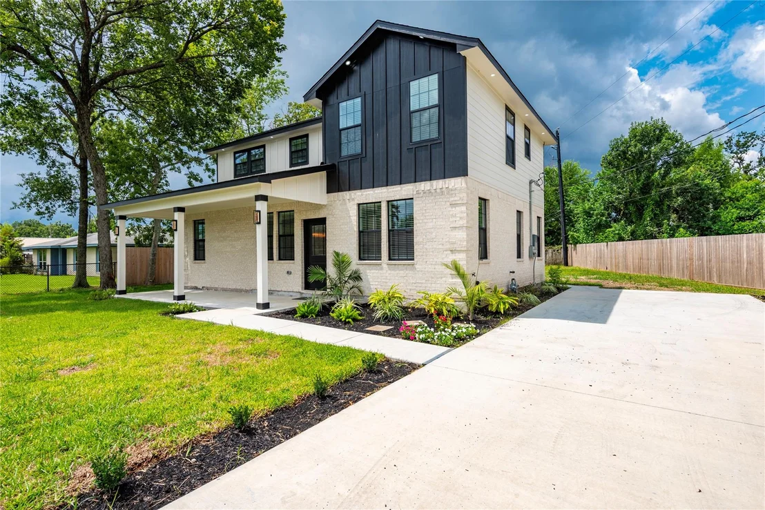 Photo of 8031 Round Rock Drive