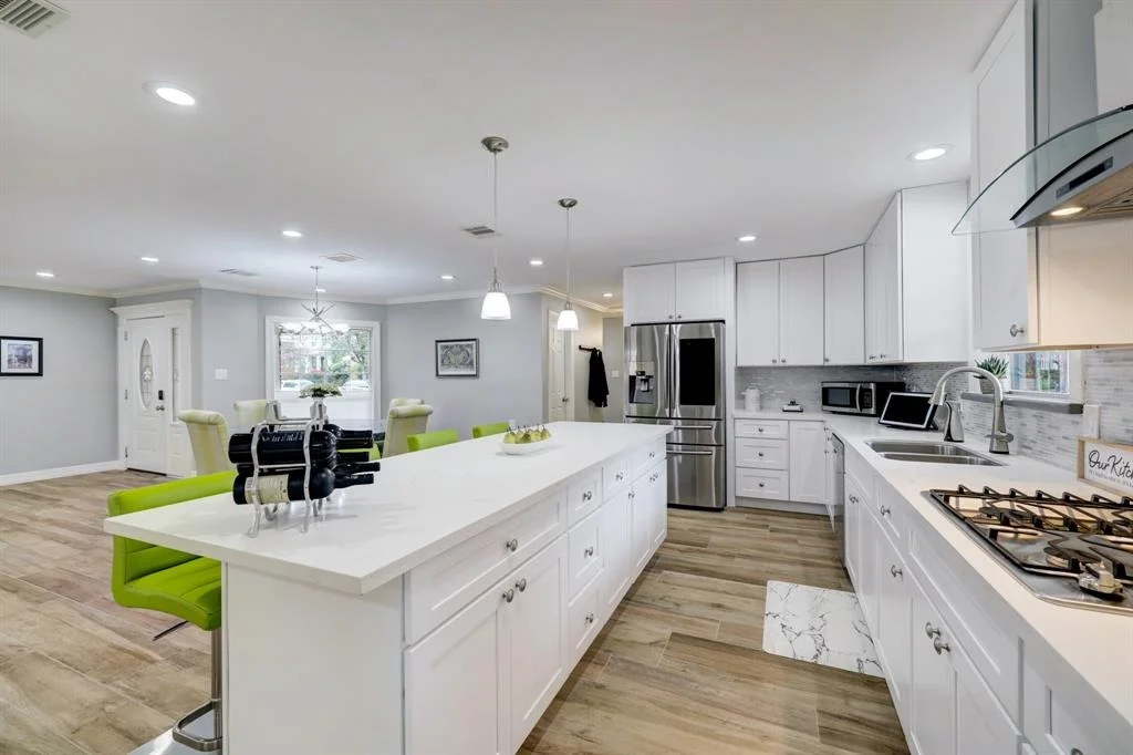 Photo of 4931 Glenmeadow Drive