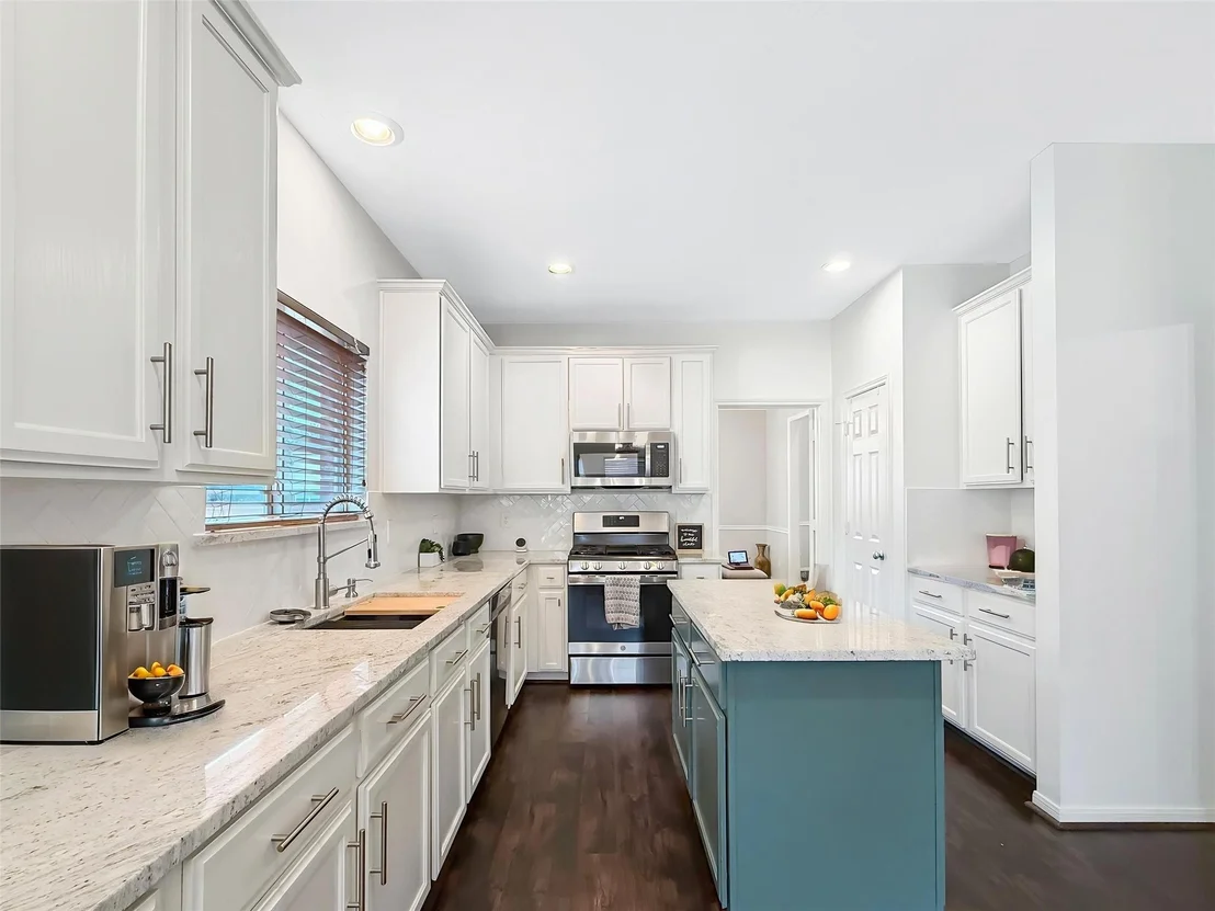 Photo of 2410 Falcon Knoll Lane