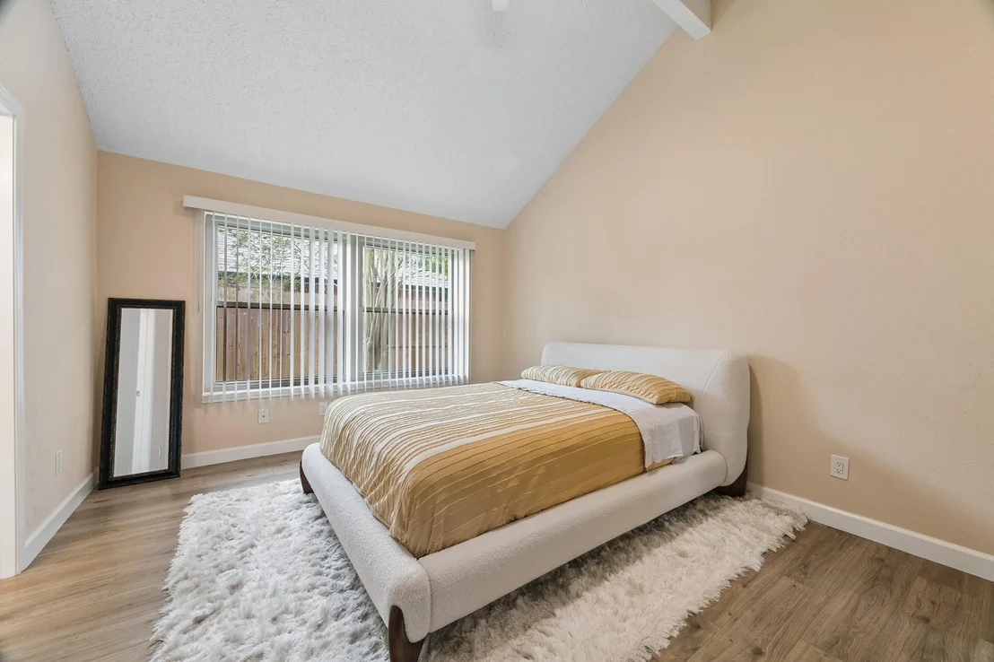 Photo of 1054 Margate Drive