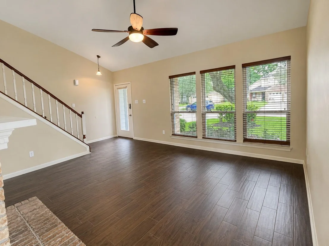 Photo of 2528 Sawyer Drive