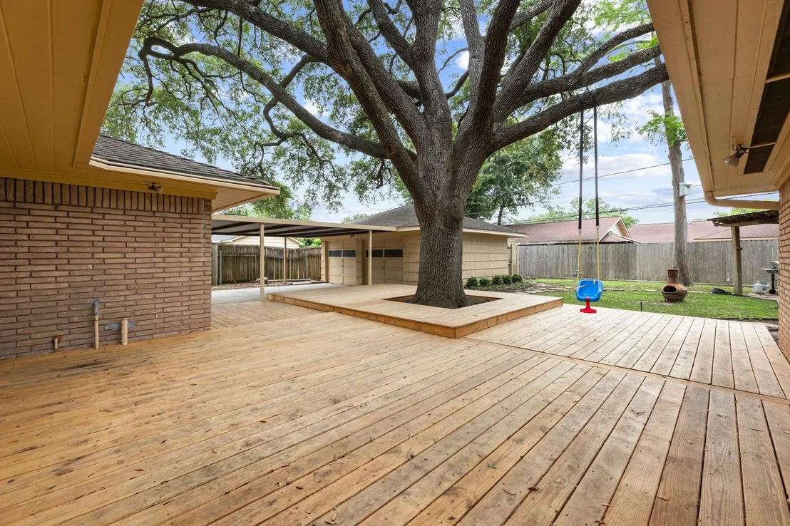 Photo of 4510 Creekbend Drive