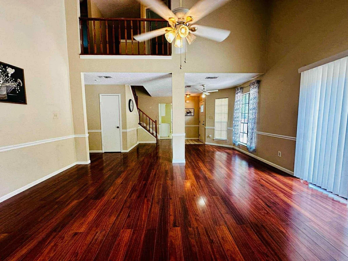 Photo of 78 W High Oaks Circle