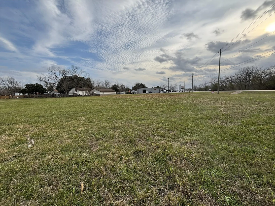Photo of 205 W Columbus Drive