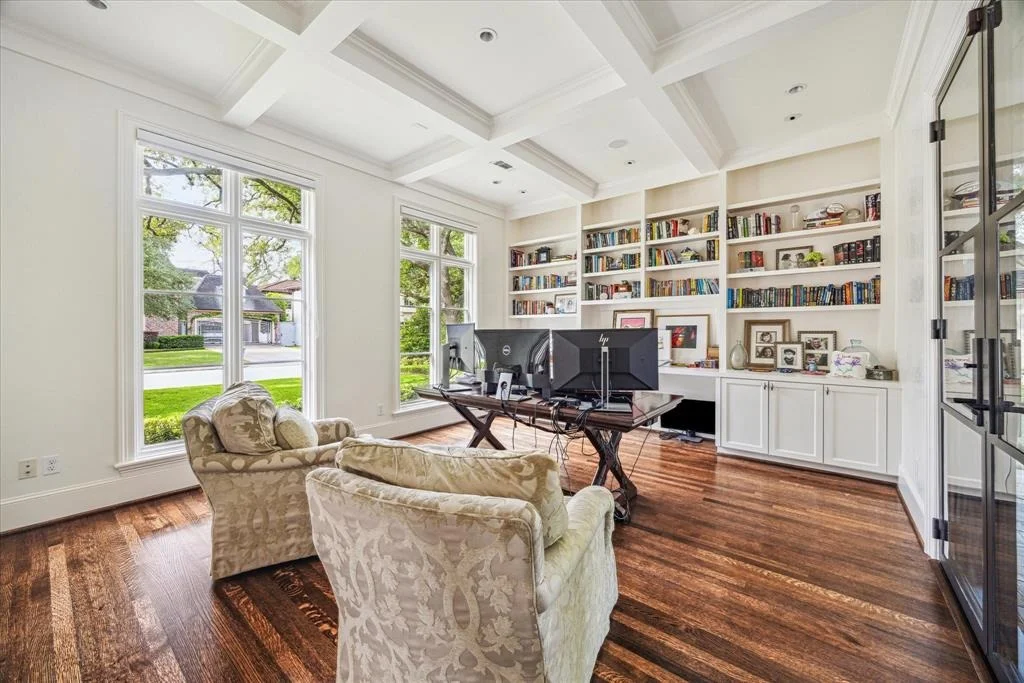 Photo of 4010 Overbrook Lane