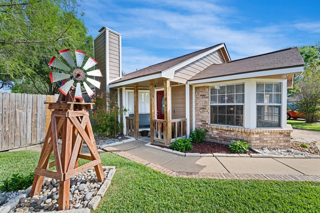 Photo of 1804 Spruce Drive