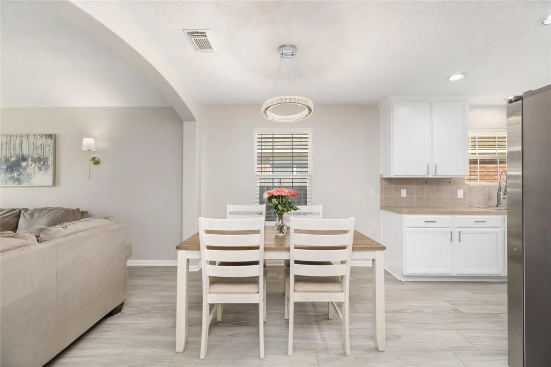Photo of 2435 Colonial Springs Lane