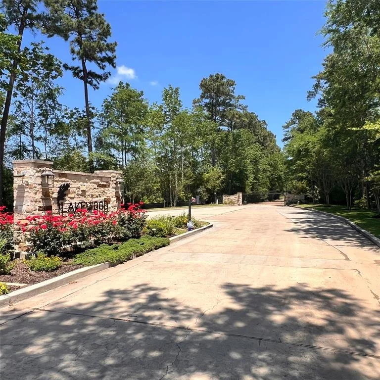 Photo of 14832 Oak Shores Drive