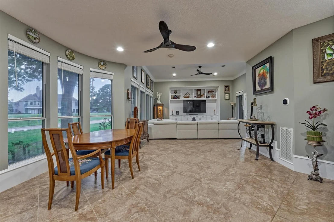 Photo of 609 Edgewood Drive