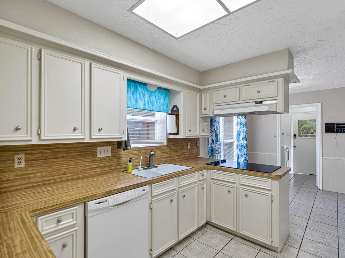 Photo of 22906 Squirrel Tree Street