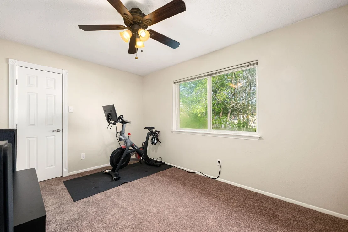 Photo of 505 Lochnell Drive