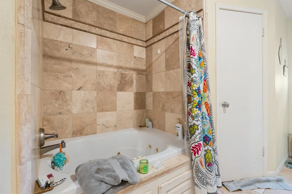 Photo of 323 Laura Lane