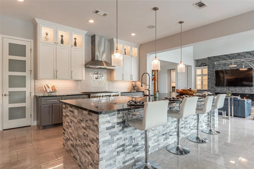 Photo of 5707 Windmill Lane