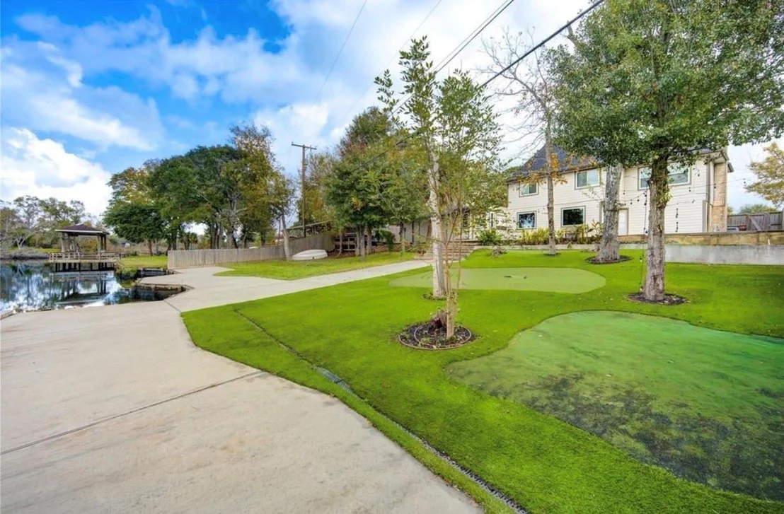 Photo of 303 Old Bayou Drive
