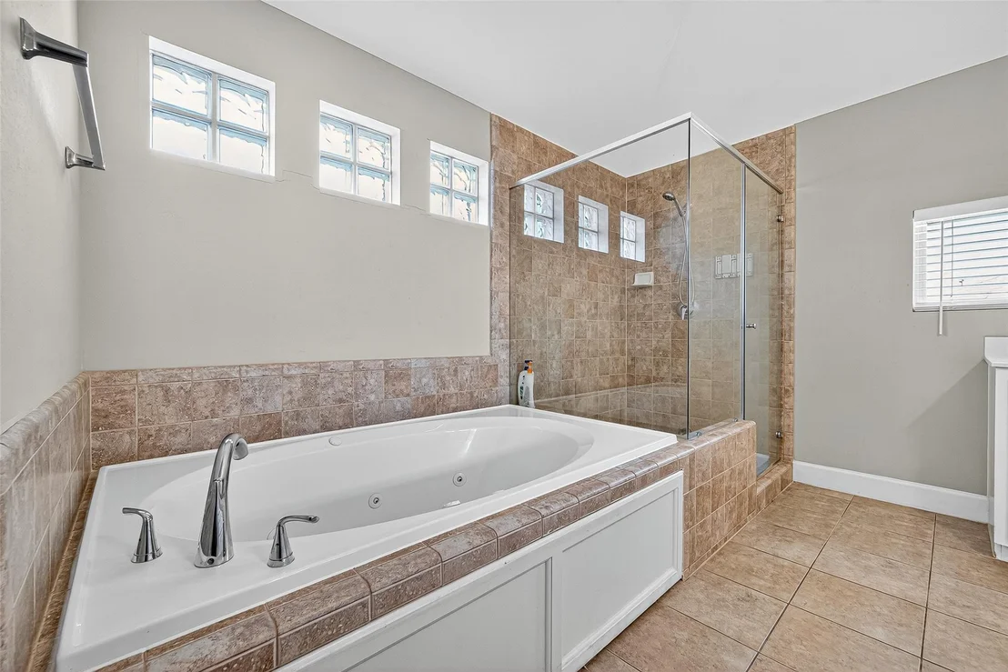 Photo of 11511 Main Pine Drive