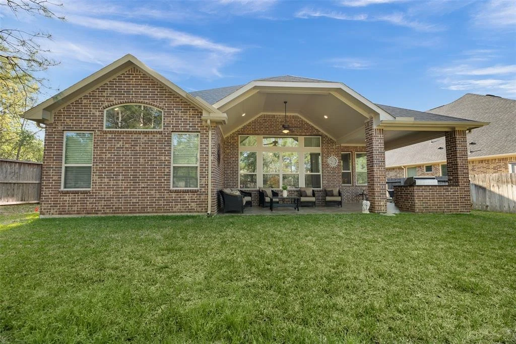 Photo of 523 Rolling Brook Lane