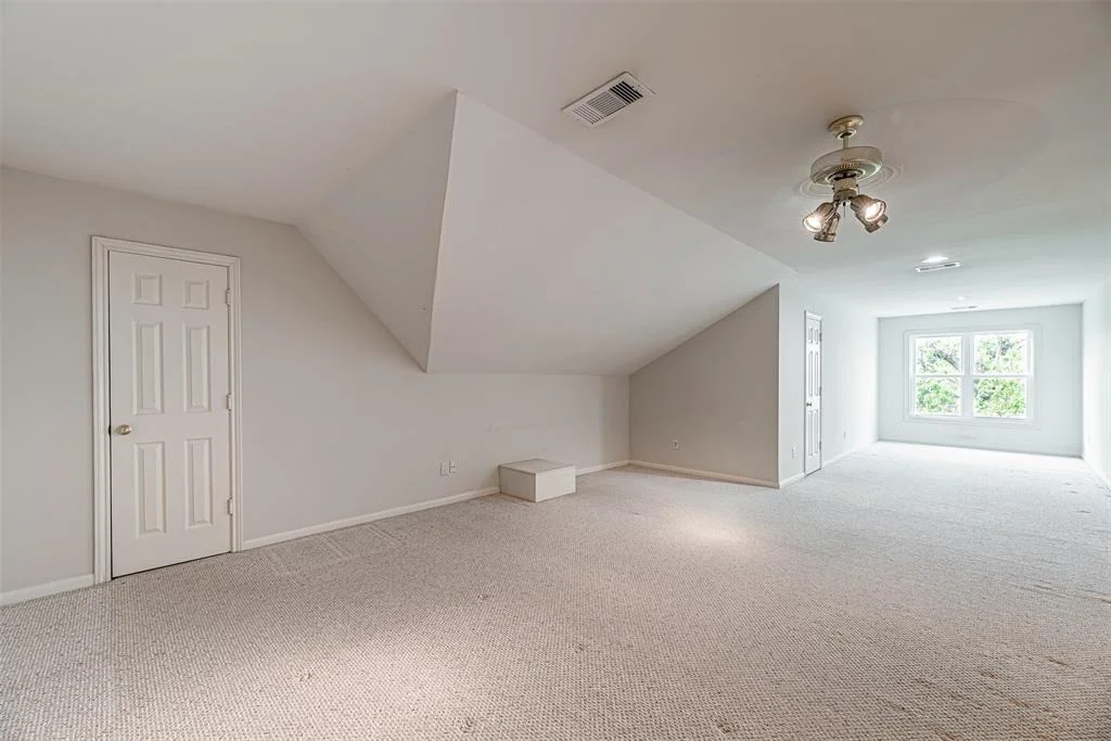 Photo of 27 Hudson Circle