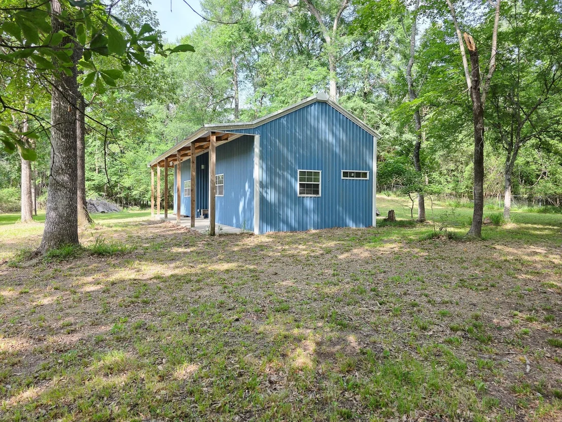 Photo of 437 E Lumbermans Road
