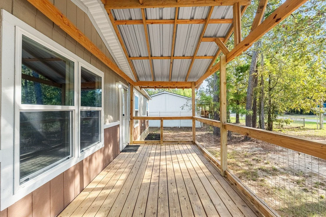 Photo of 472 Antigua Drive
