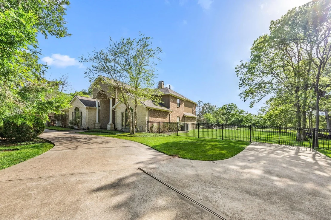 Photo of 3407 Woodbine Drive