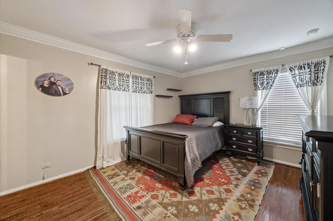 Photo of 1829 Campbell Road