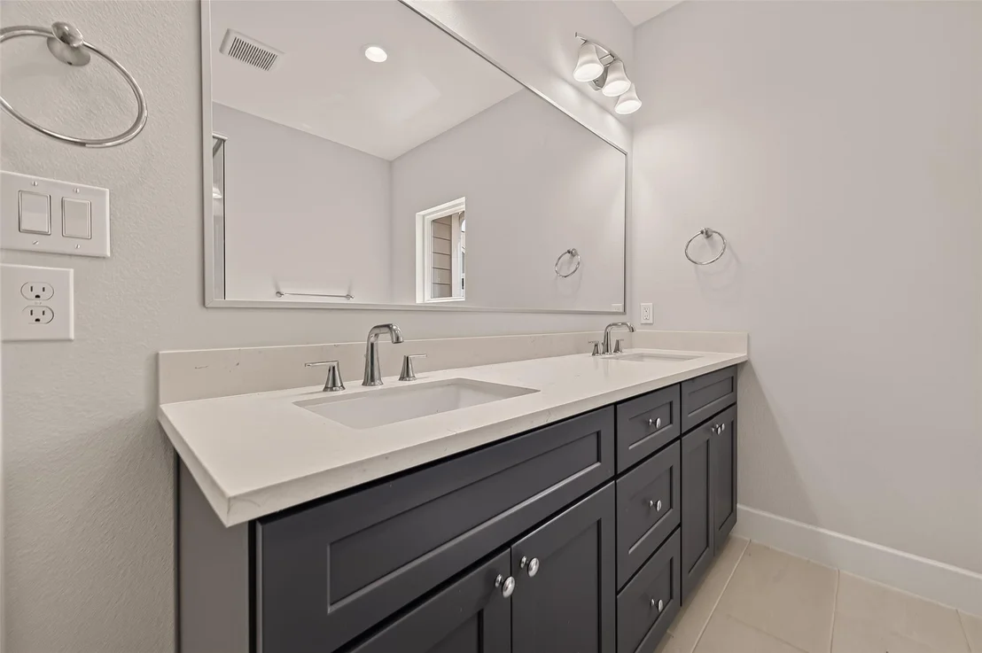 Photo of 3350 Pinemont Drive