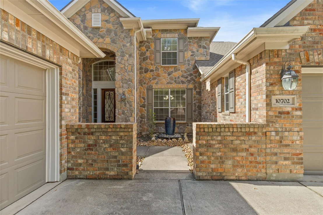 Photo of 10702 Winding Green Drive