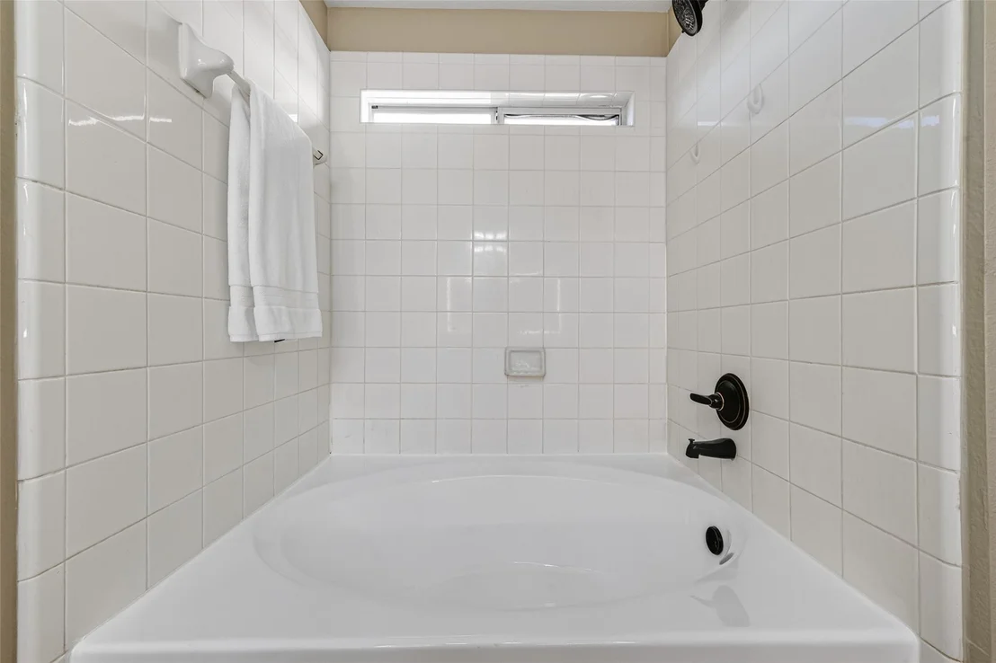 Photo of 21823 Haven Cove Lane