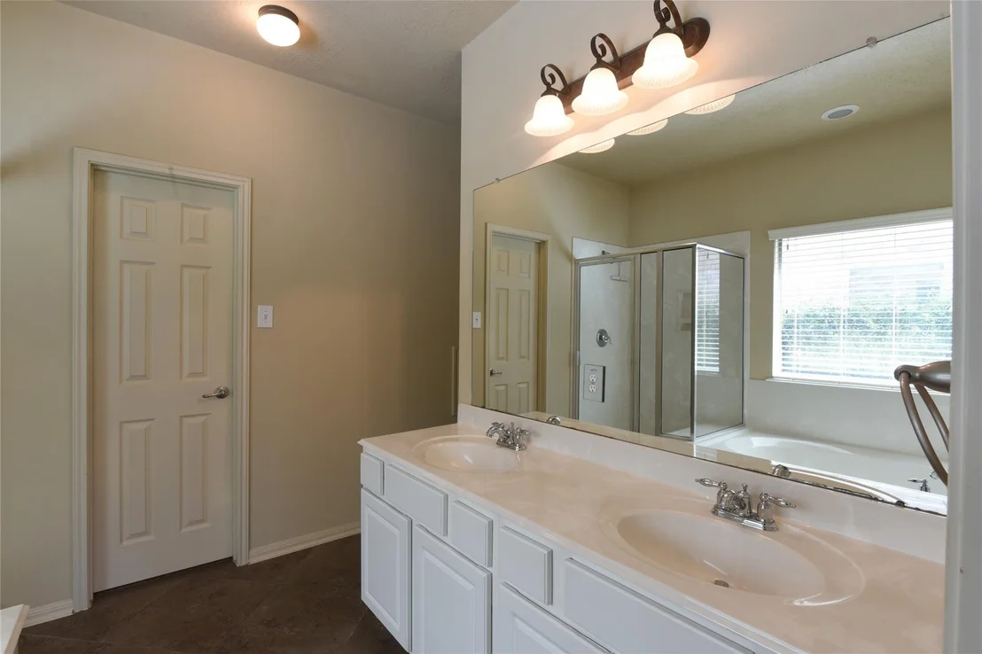 Photo of 118 E Lasting Spring Circle