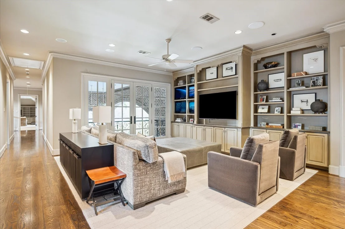 Photo of 5570 Doliver Drive