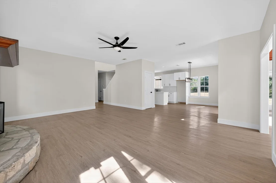 Photo of 300 Fawn Lane