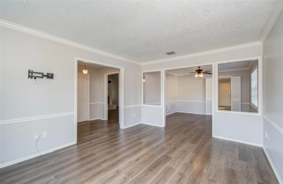 Photo of 9430 Claridge Drive