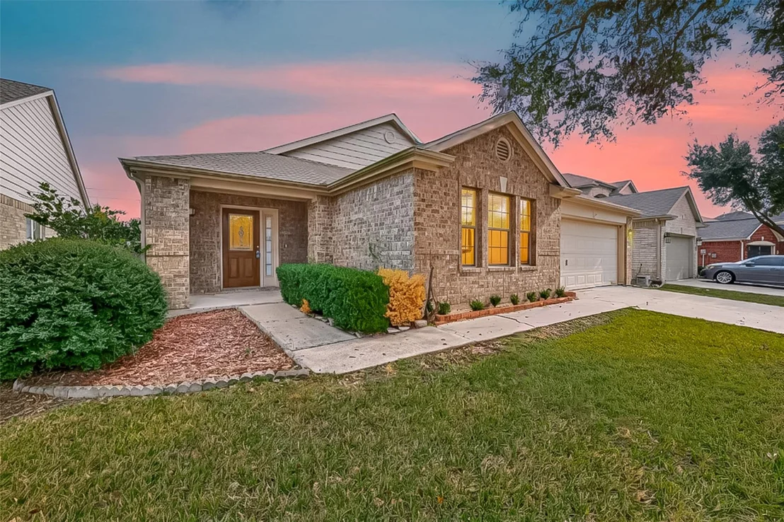 Photo of 3014 Crestbrook Bend Lane