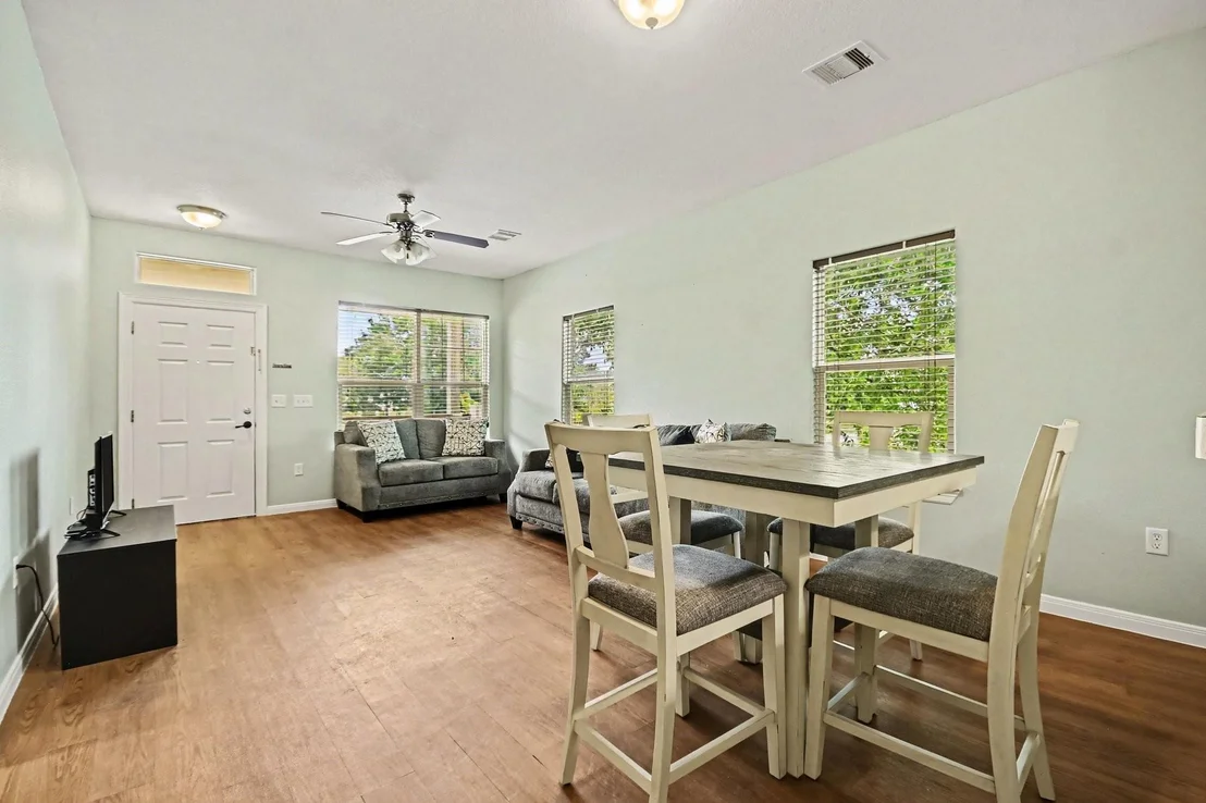 Photo of 5813 David Street