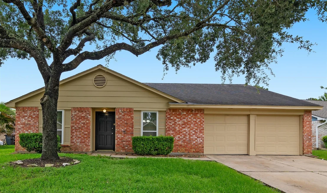 Photo of 19635 Moonhollow Drive