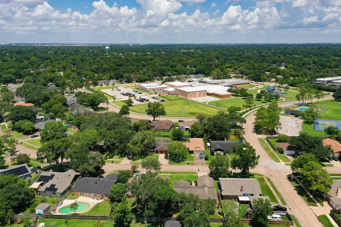 Photo of 818 Seafoam Road