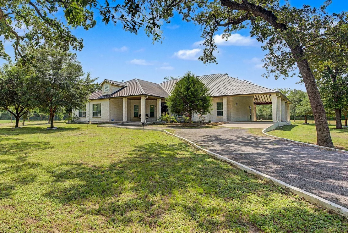Photo of 39595 Bosque Road
