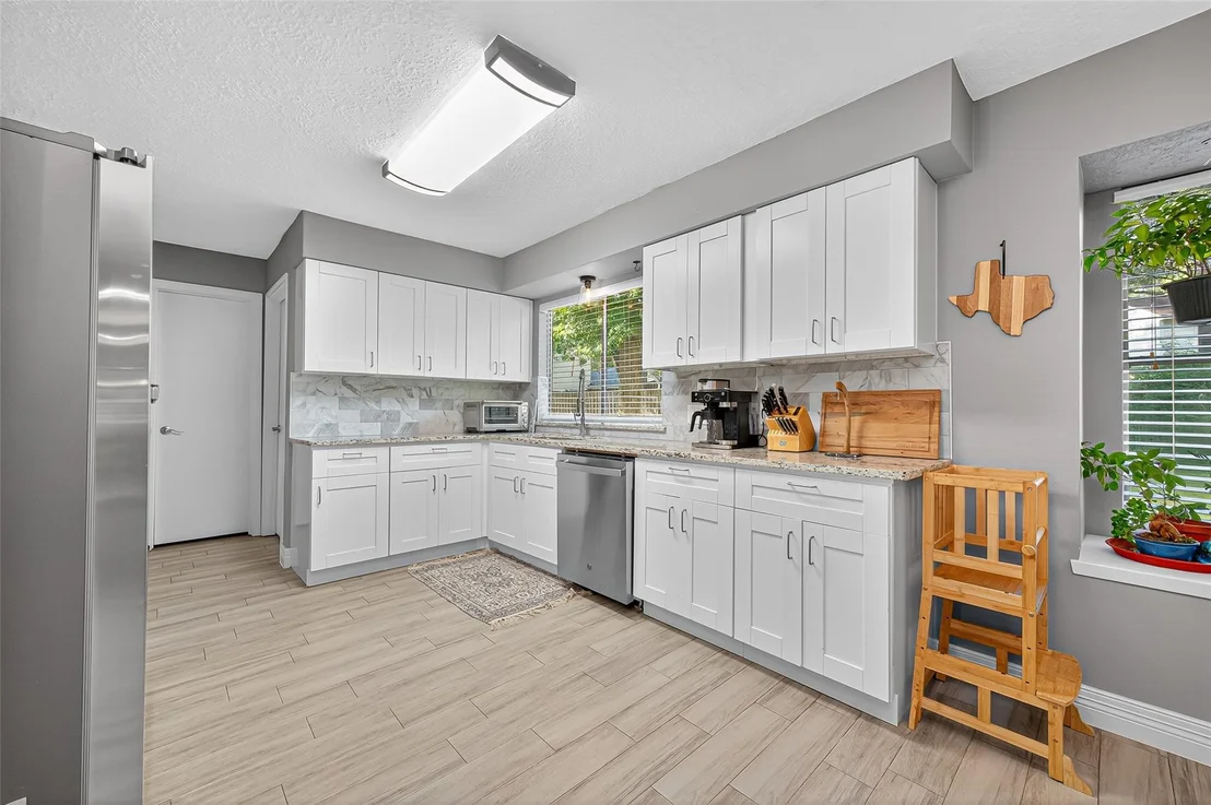 Photo of 2901 Maple Knoll Drive