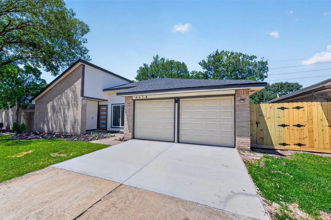 Photo of 3418 Luton Park Drive