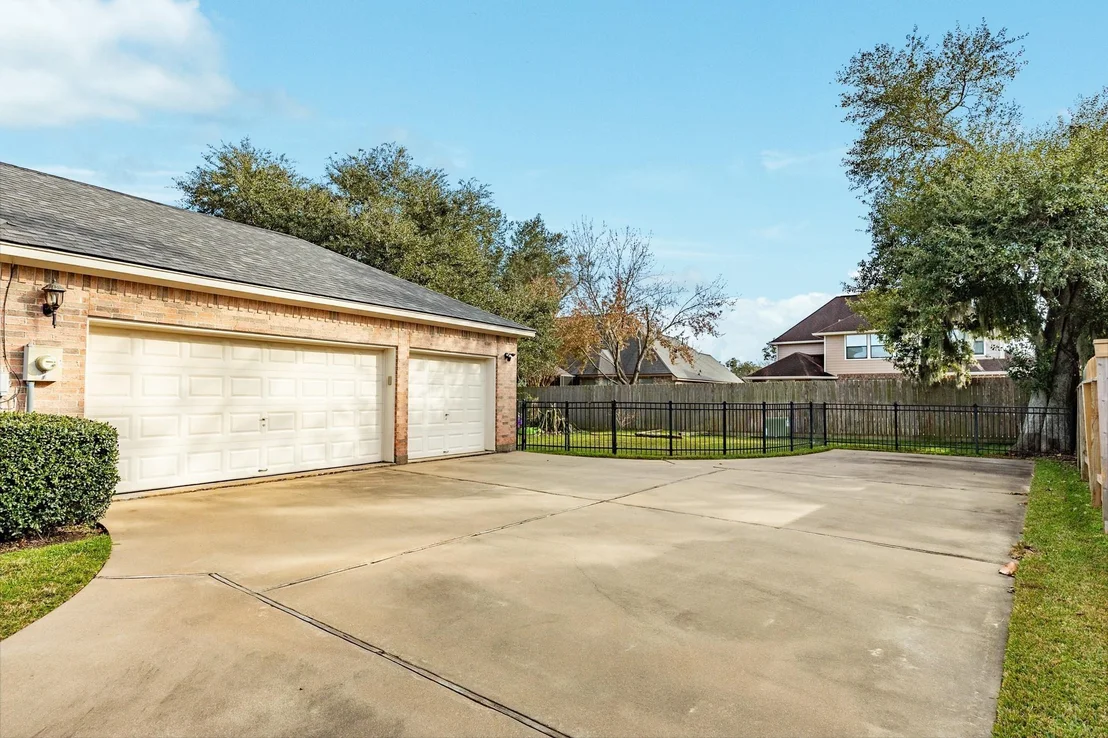 Photo of 204 Arrowhead Drive