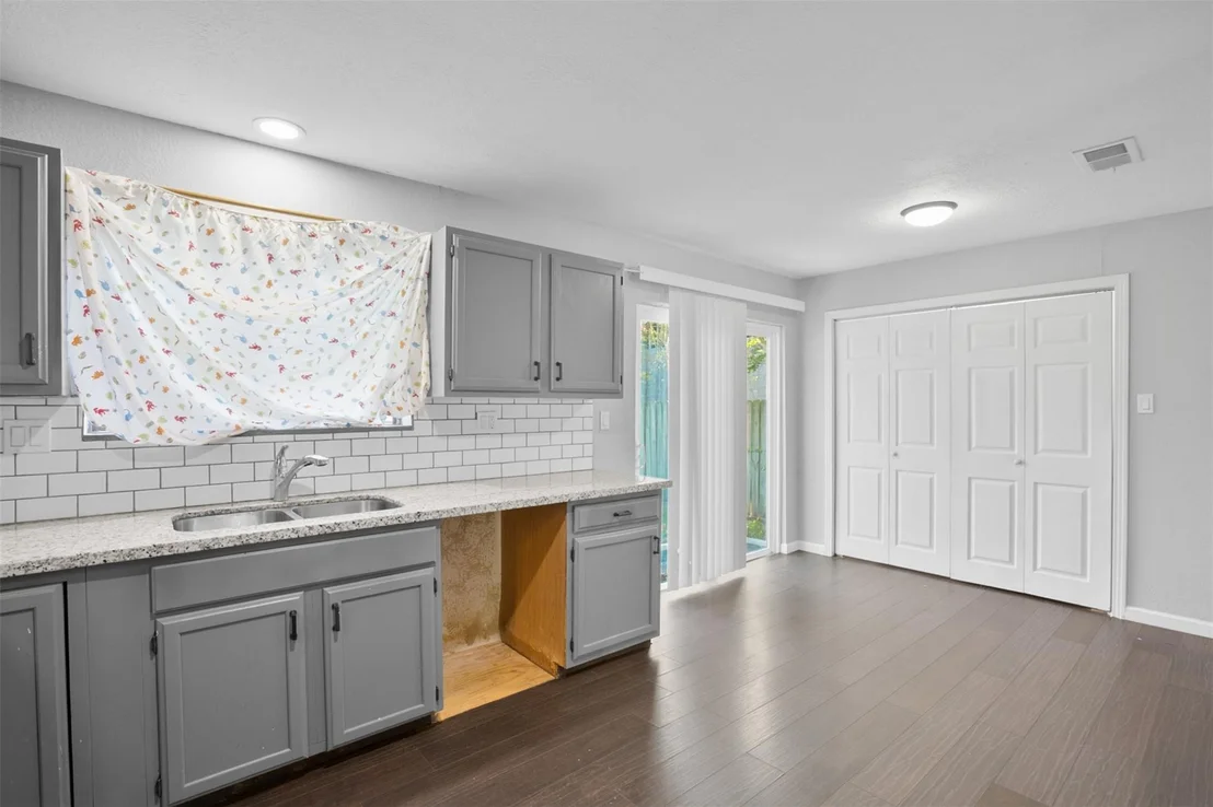 Photo of 7406 Elbridge Lane