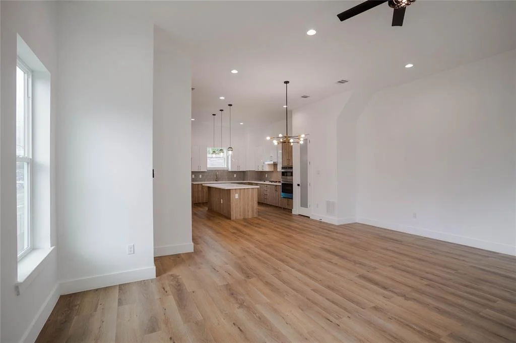 Photo of 703 Boundary St Street