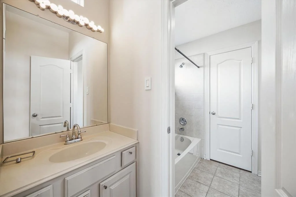 Photo of 703 Doscher Lane