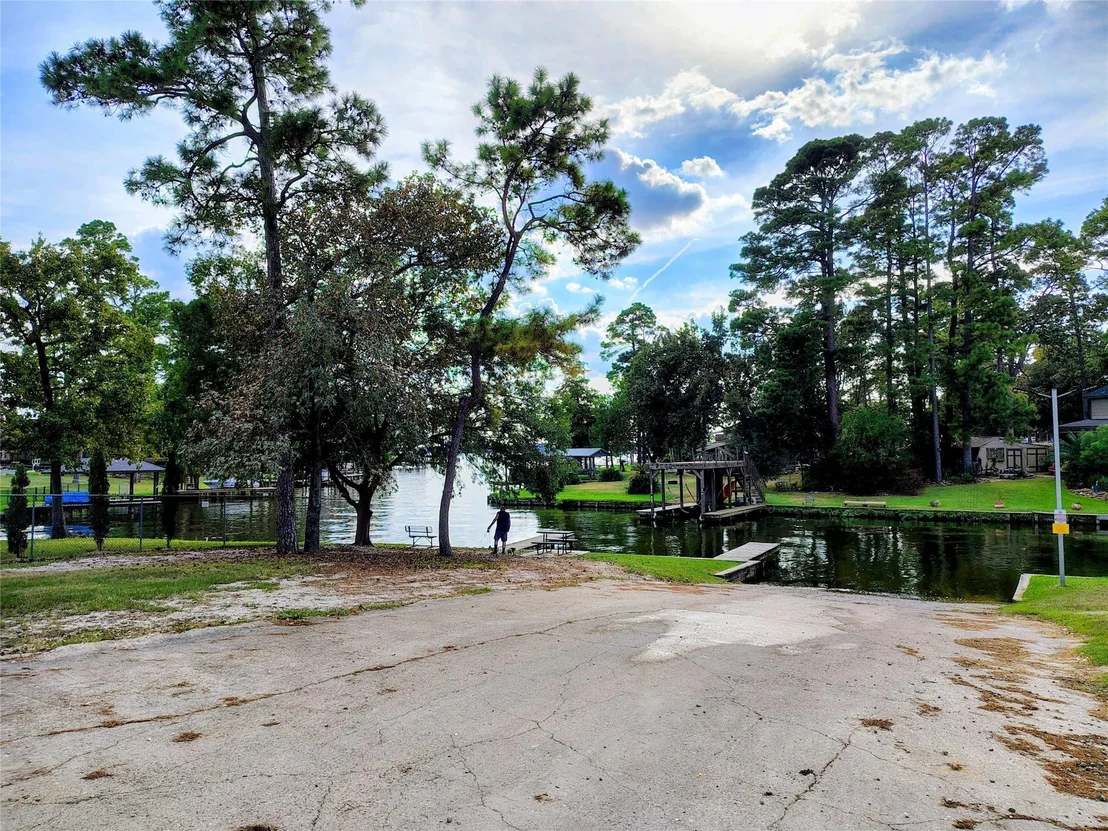 Photo of 3443 Shore Shadows Drive