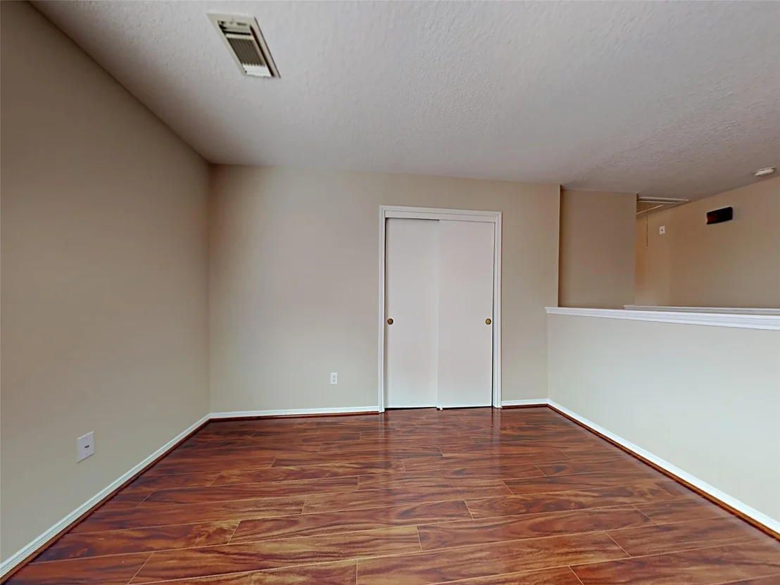 Photo of 7318 Foxshadows Lane