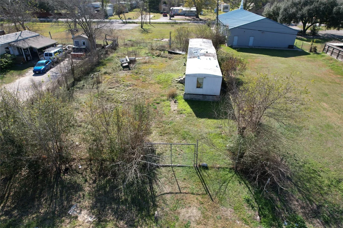 Photo of 206 Crescent Drive