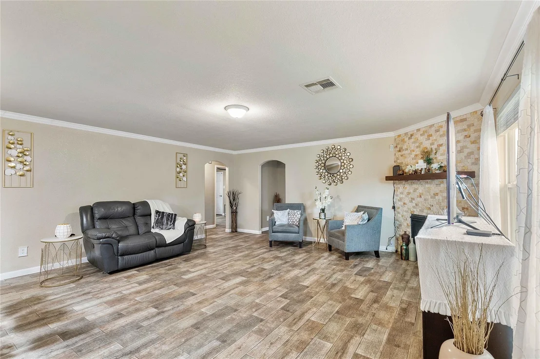 Photo of 11031 Bauer Elm Street