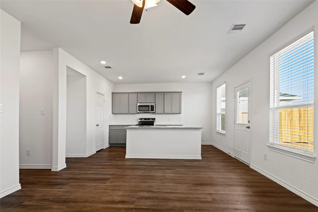 Photo of 785 Westpointe Drive