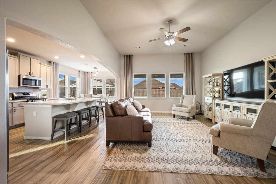 Photo of 119 Comal Drive